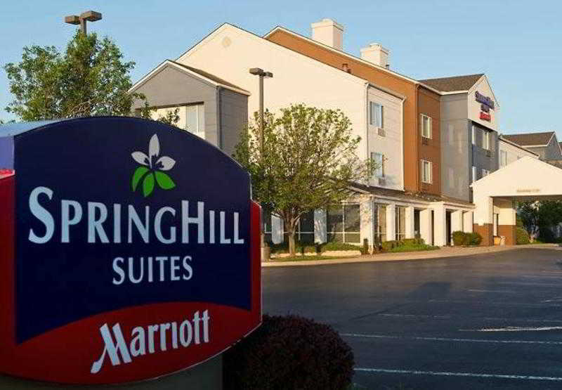 Springhill Suites By Marriott 로턴 외부 사진